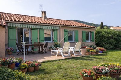 1 - Hyères, House