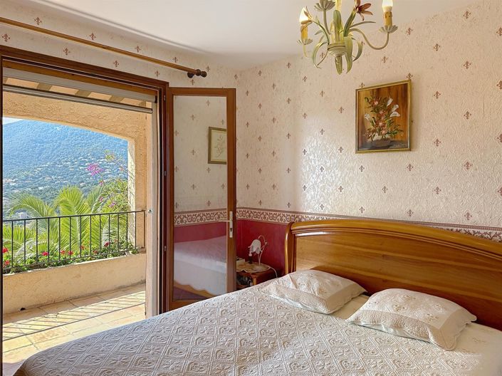 Image No.15-4 Bed House for sale