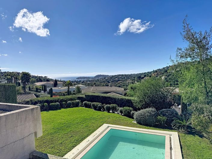 Image No.20-6 Bed House for sale