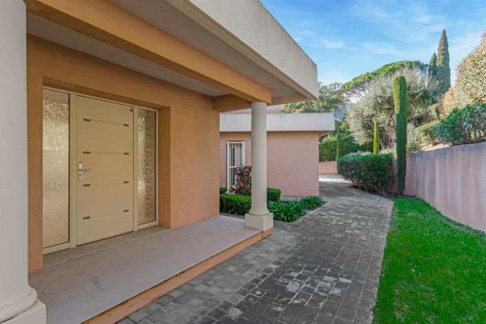 Image No.27-6 Bed House for sale