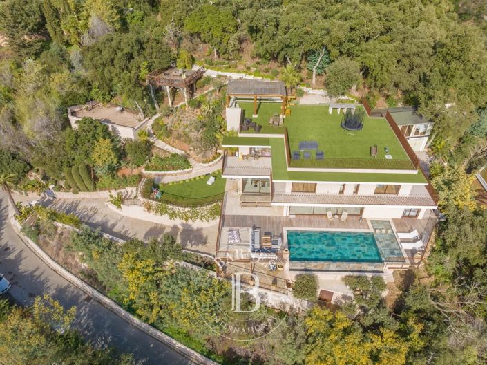 Image No.17-5 Bed House for sale