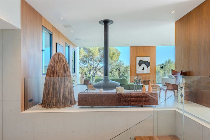 Image No.10-6 Bed House for sale