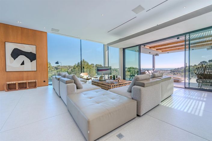 Image No.11-6 Bed House for sale