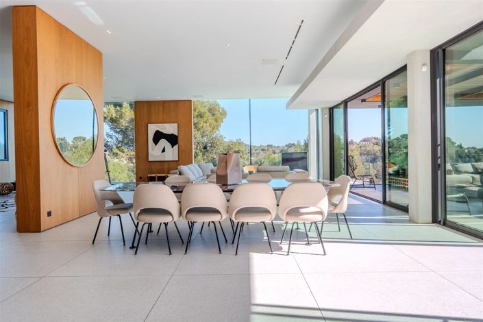 Image No.15-6 Bed House for sale