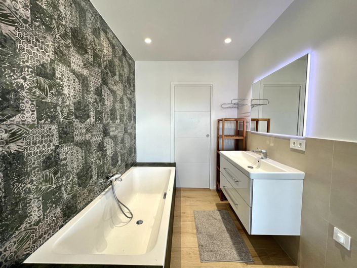 Image No.20-Appartement de 2 chambres à vendre à Cannes-la-Bocca