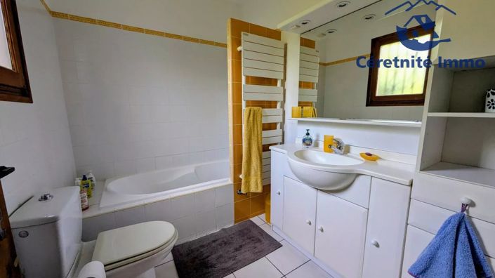 Image No.15-5 Bed House for sale