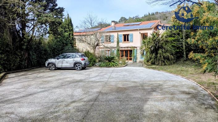 Image No.2-5 Bed House for sale