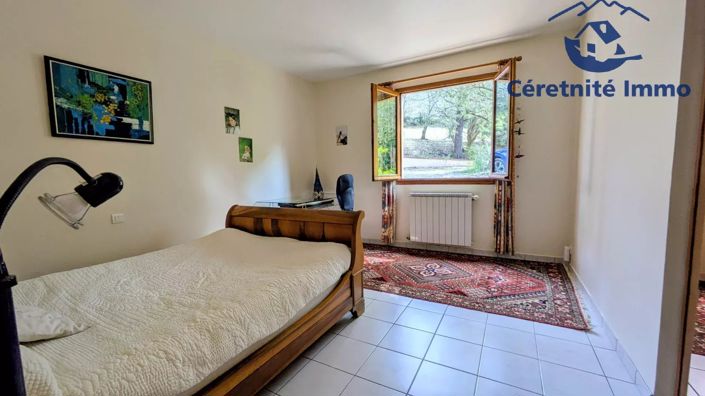 Image No.21-5 Bed House for sale