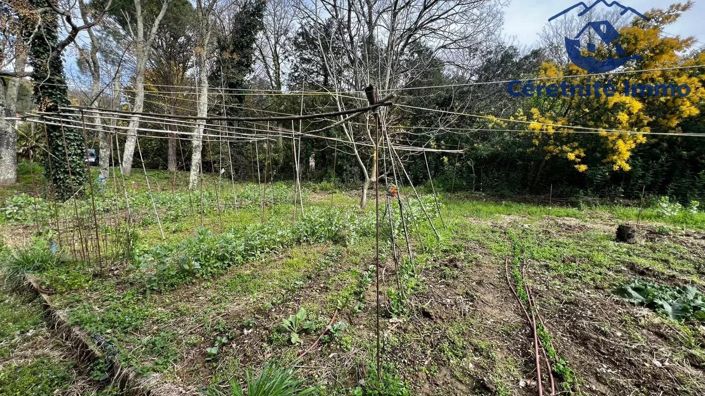 Image No.40-5 Bed House for sale