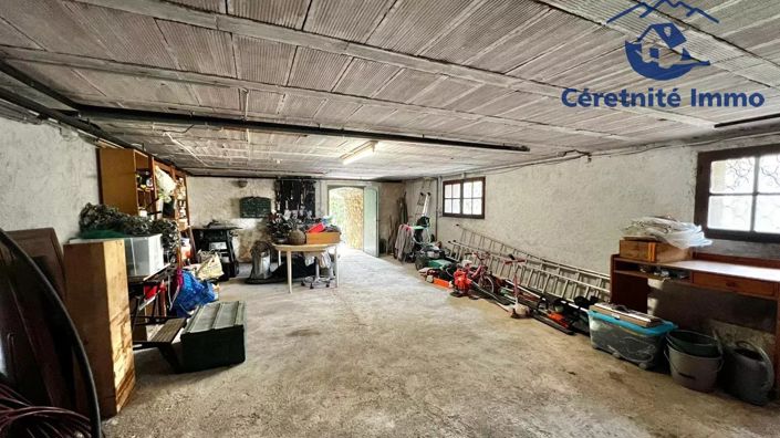 Image No.43-5 Bed House for sale