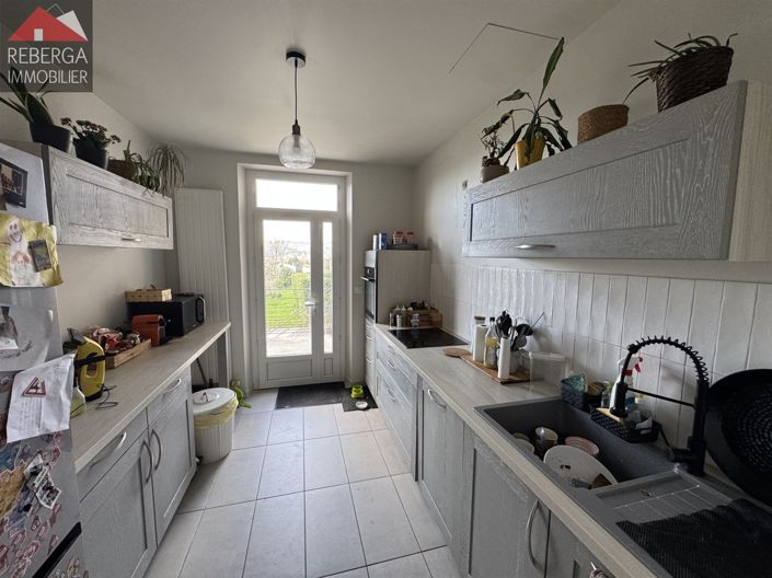 Image No.12-4 Bed House for sale