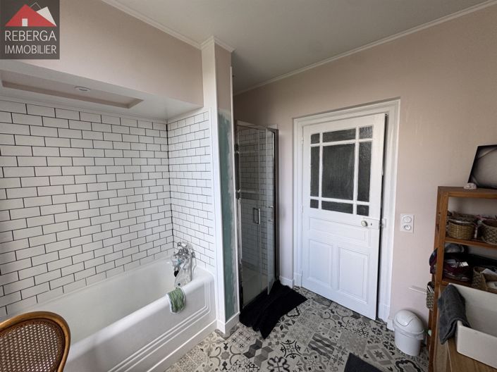 Image No.19-4 Bed House for sale