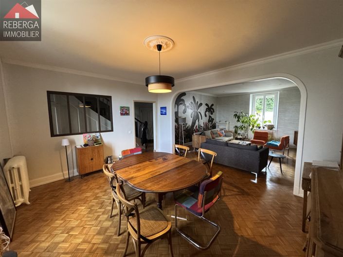 Image No.2-4 Bed House for sale