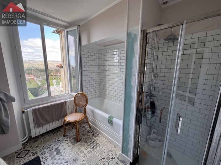 Image No.21-4 Bed House for sale