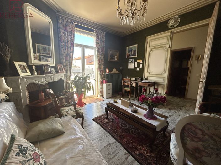 Image No.11-3 Bed House for sale