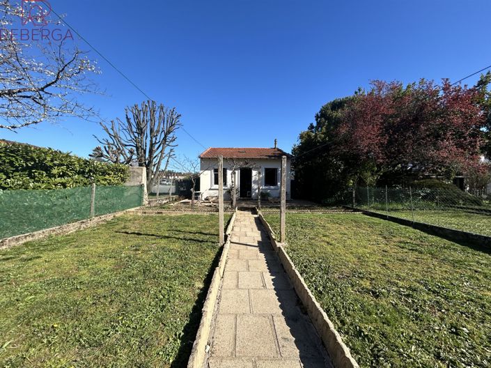 Image No.19-3 Bed House for sale