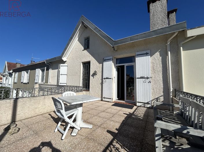 Image No.22-3 Bed House for sale