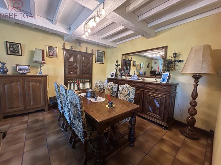 Image No.6-3 Bed House for sale