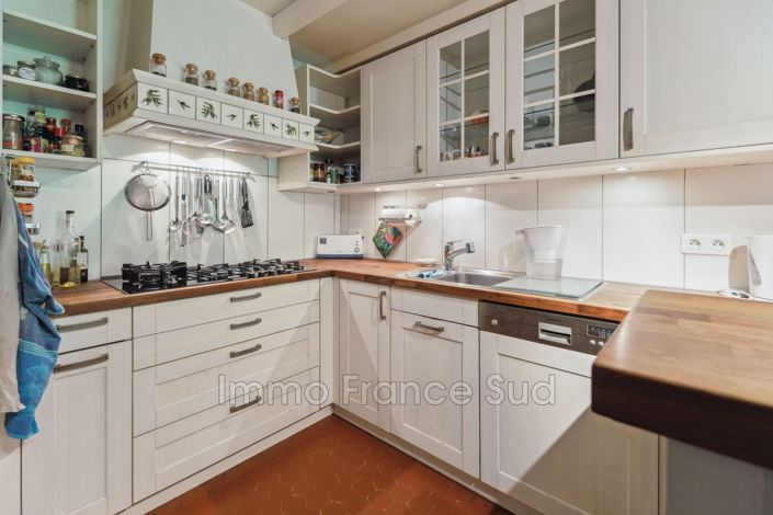 Image No.17-2 Bed House for sale