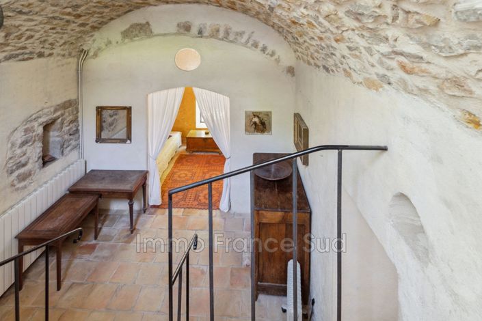 Image No.8-2 Bed House for sale