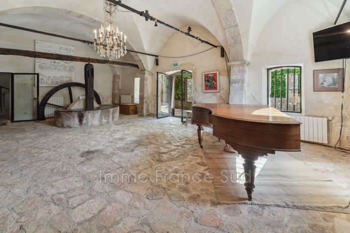 Image No.9-2 Bed House for sale