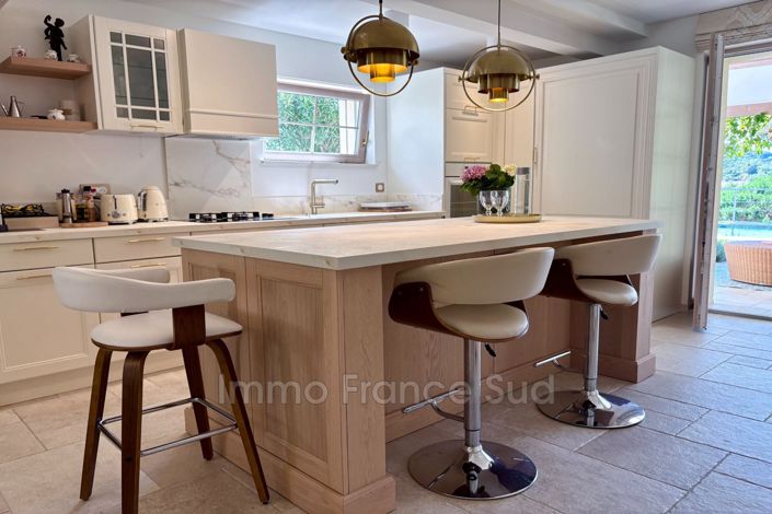 Image No.5-5 Bed House for sale