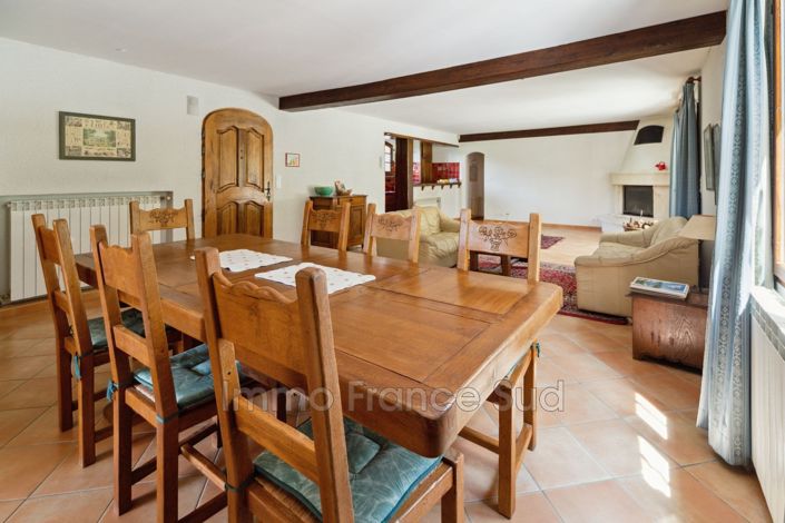 Image No.15-3 Bed House for sale