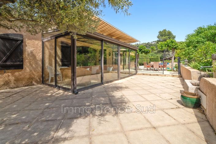 Image No.8-3 Bed House for sale