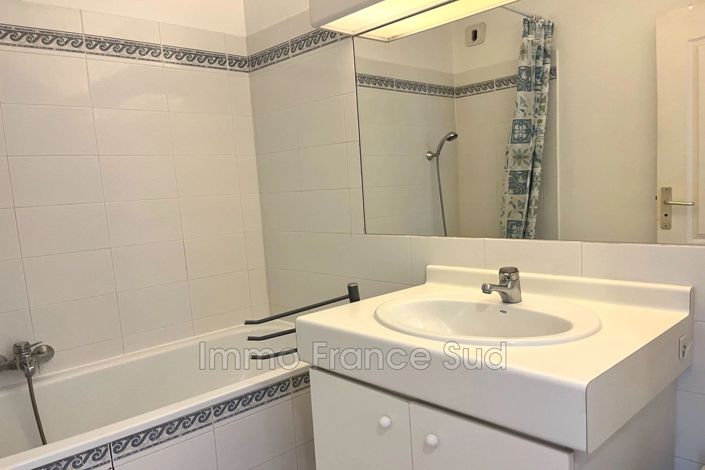 Image No.15-2 Bed Apartment for sale