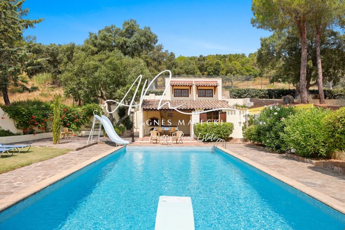 Image No.3-6 Bed House for sale