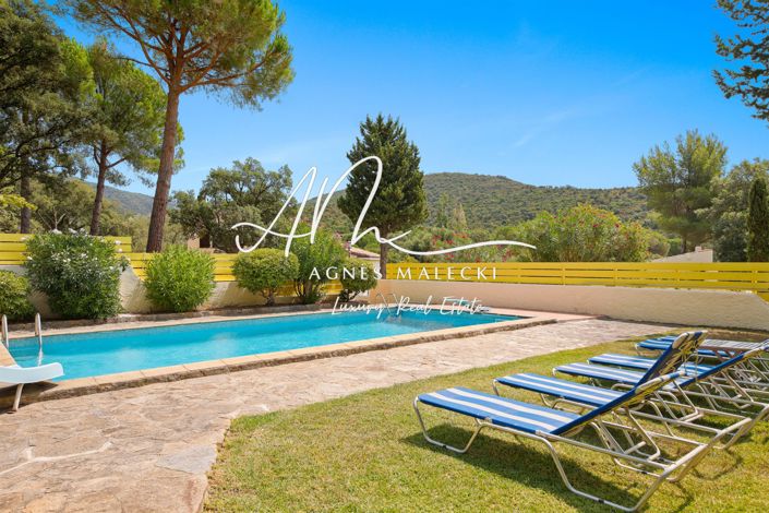 Image No.5-6 Bed House for sale