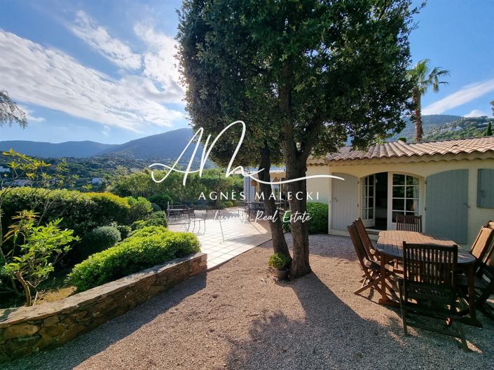 Image No.4-4 Bed House for sale