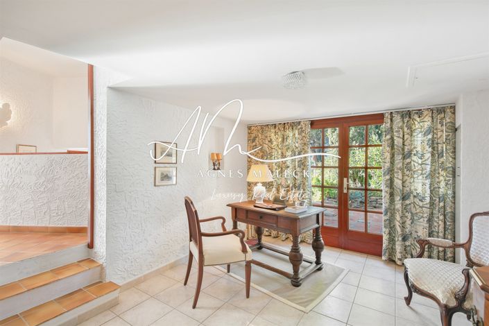 Image No.14-5 Bed House for sale