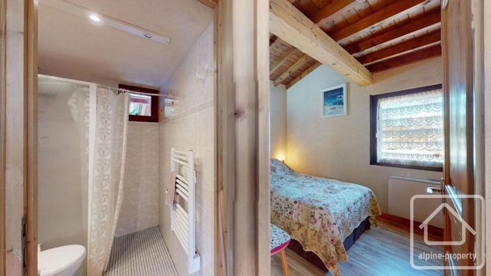 Image No.14-2 Bed Property for sale