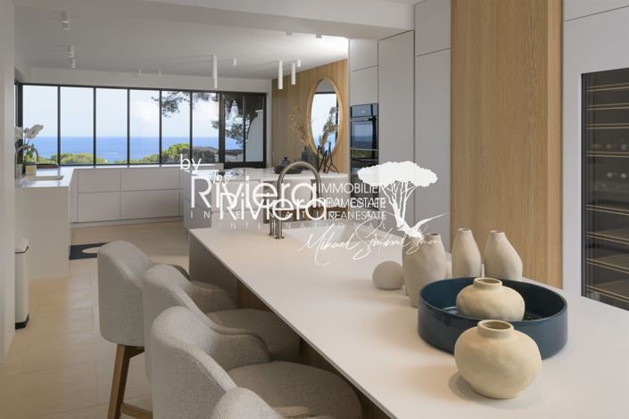 Image No.13-6 Bed House for sale