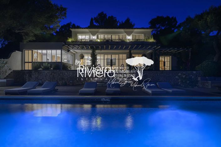 Image No.5-6 Bed House for sale