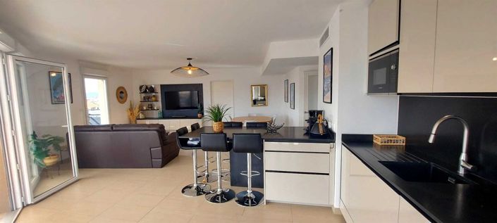 Image No.7-3 Bed Apartment for sale