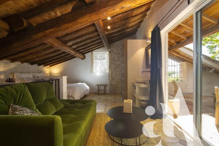 Image No.11-7 Bed House for sale