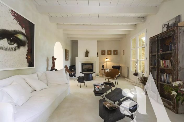 Image No.6-7 Bed House for sale