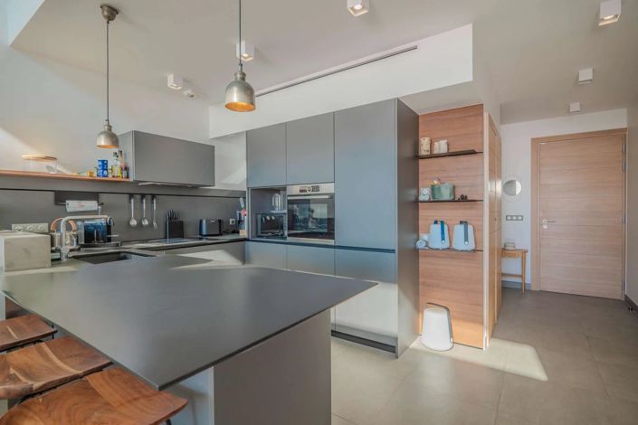 Image No.7-4 Bed House for sale