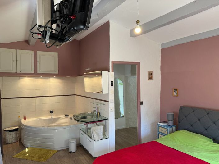 Image No.14-3 Bed House for sale