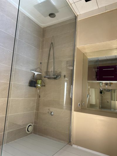 Image No.17-3 Bed House for sale