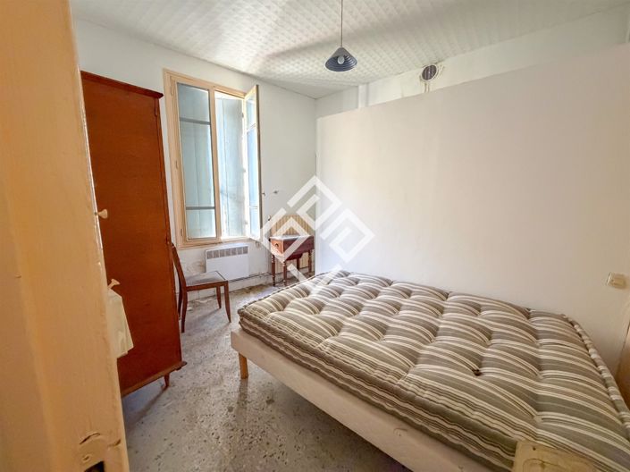 Image No.2-5 Bed House for sale