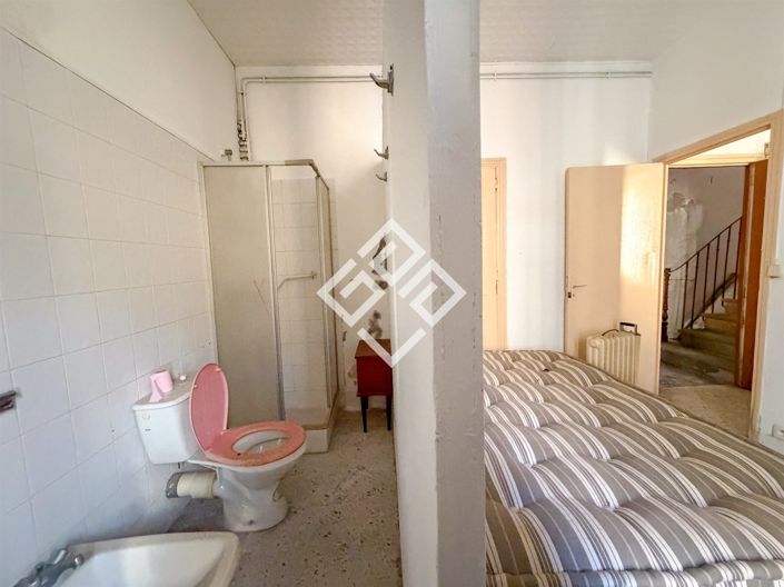 Image No.3-5 Bed House for sale