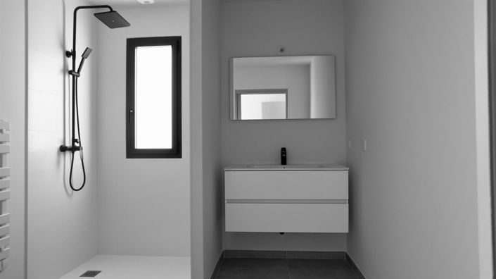 Image No.10-4 Bed House for sale