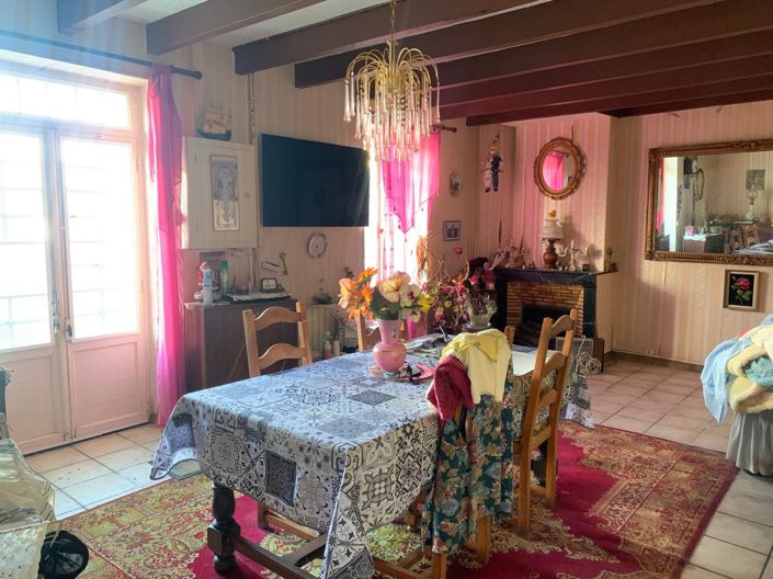 Image No.6-3 Bed House for sale