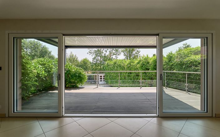 Image No.11-6 Bed Property for sale