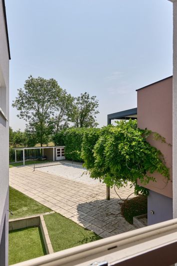 Image No.15-6 Bed Property for sale