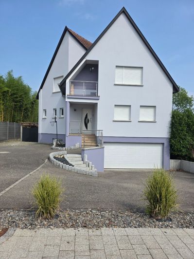 Image No.16-6 Bed Property for sale