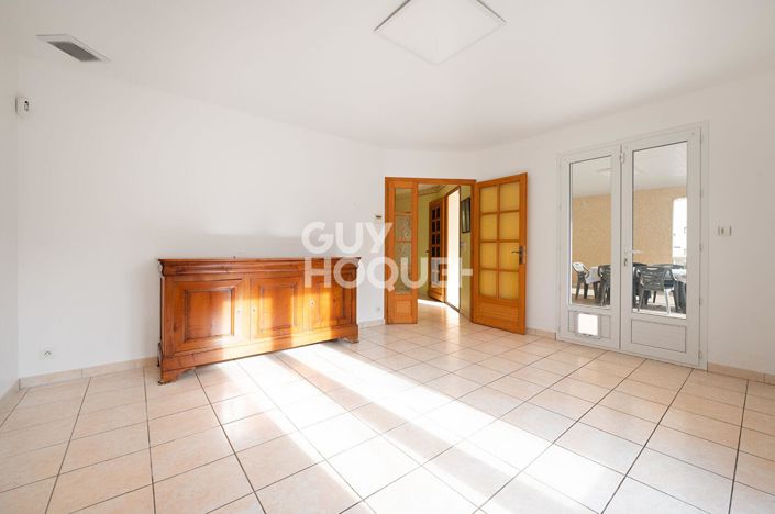 Image No.3-2 Bed House for sale